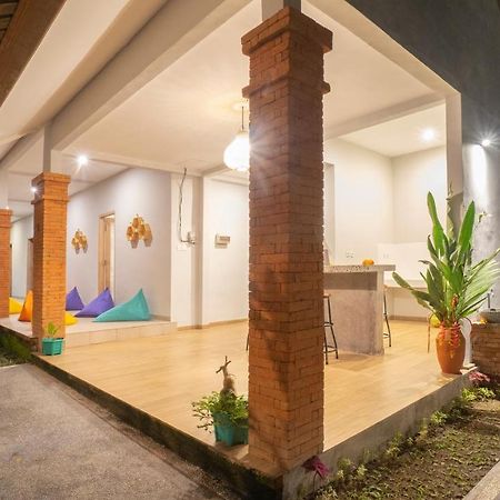Aura Dormitory House Ubud Ngoại thất bức ảnh