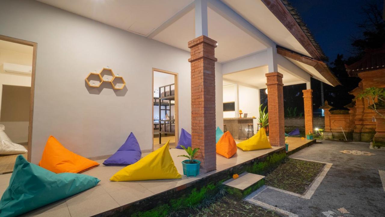 Aura Dormitory House Ubud Ngoại thất bức ảnh
